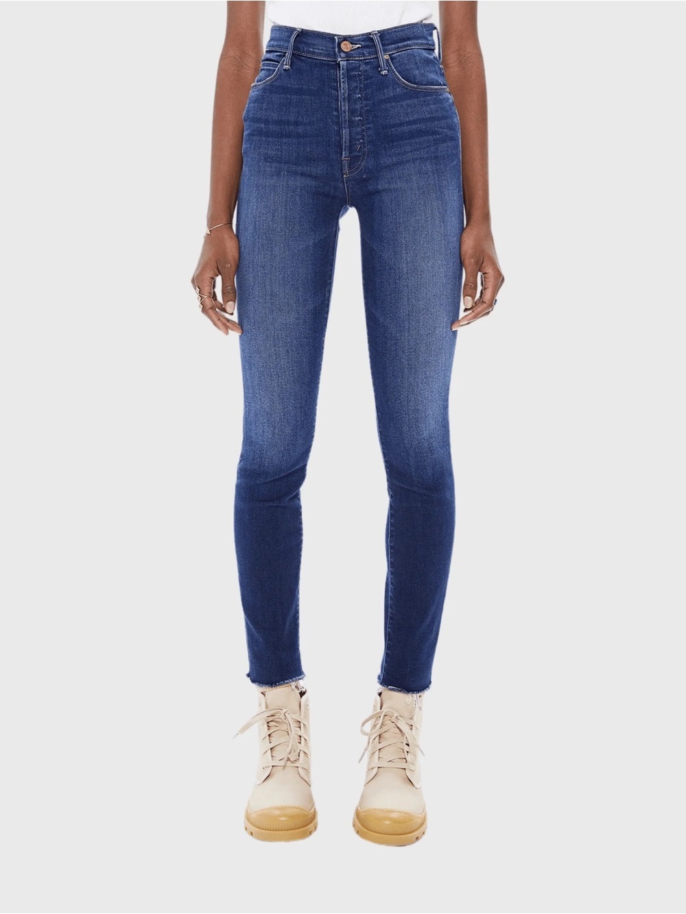 MOTHER THE STUNNER ANKLE FRAY JEAN size 28